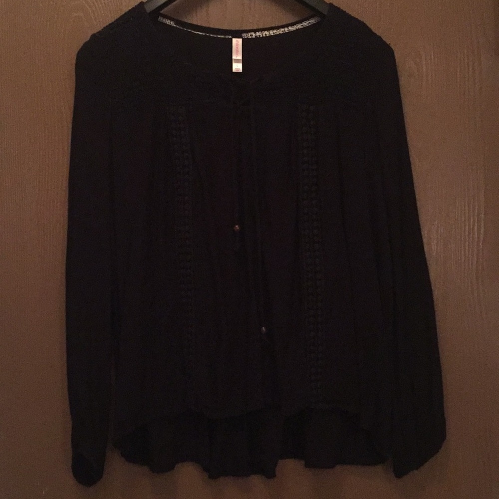 Xhilaration Hippy Style Long Sleeve Top